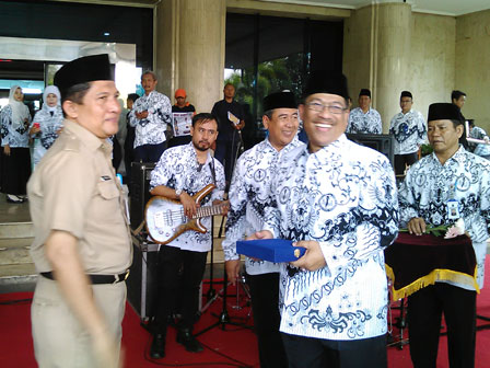 Pencarian PGRI Kota Depok - Persatuan Guru Republik Indonesia Cabang Kota Depok